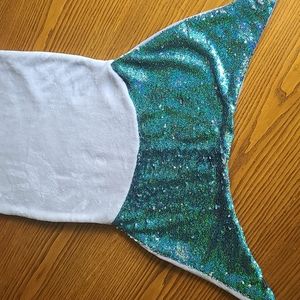 Color switching sequin mermaid blanket